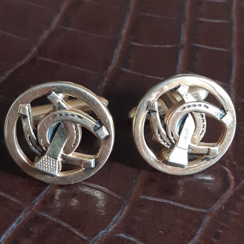 SWANK Double Horseshoe Gold Tone Vintage Cuff Links 7/8"